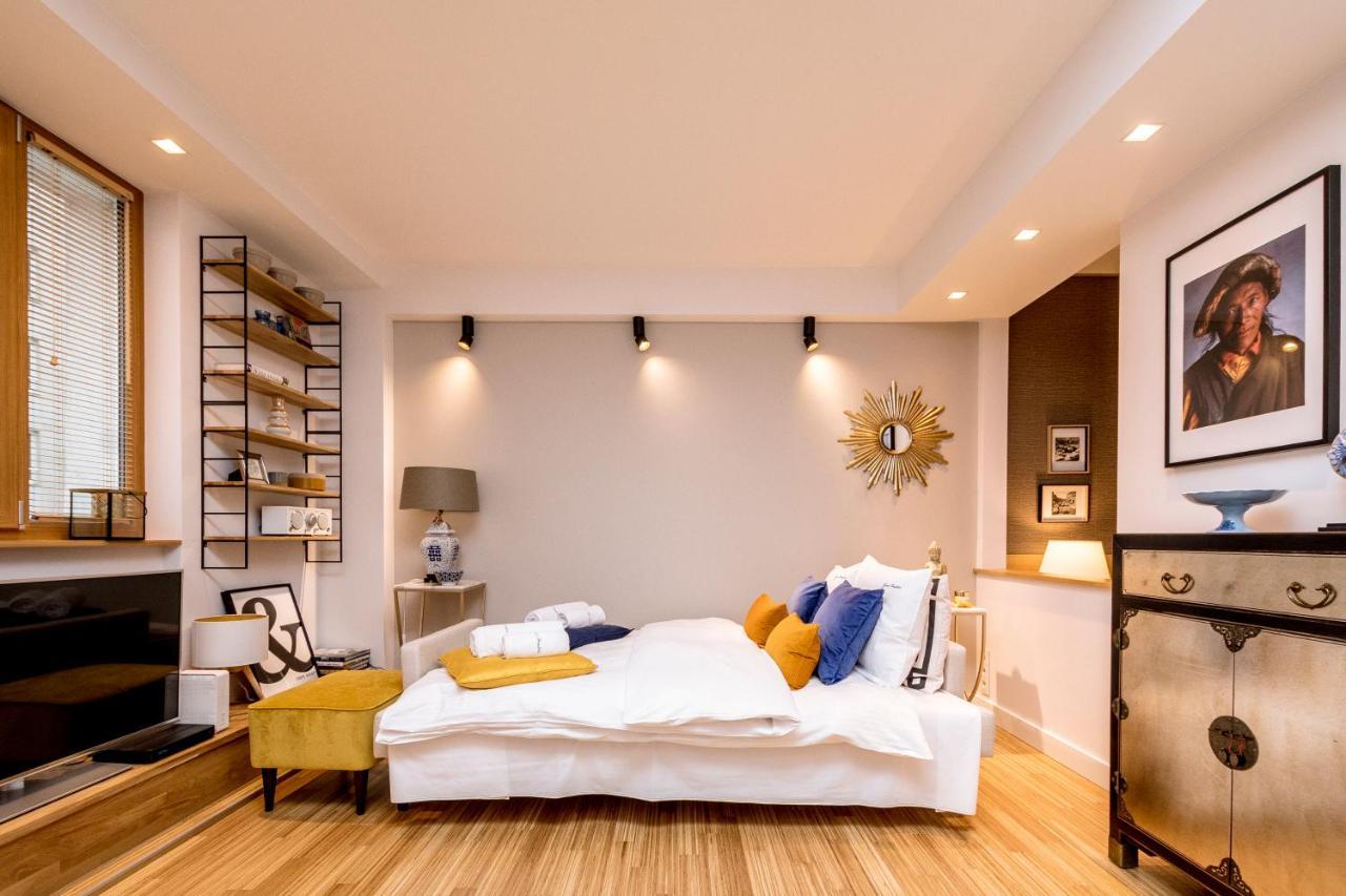 Golden Apartment With Air Condition By Your Freedom Warszawa Eksteriør billede